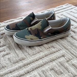 Camo Slip on Classic Vans